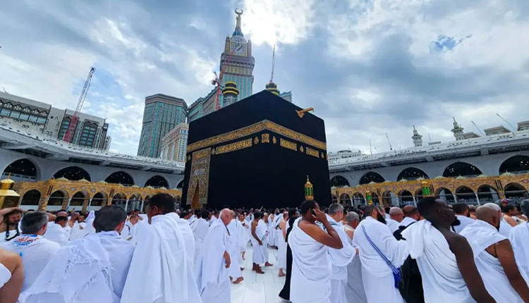 حج پالیسی 2027-30: اسلام آباد ہائیکورٹ کا نئے آپریٹرز کو حتمی کوٹہ دینے سے روکنے کا حکم