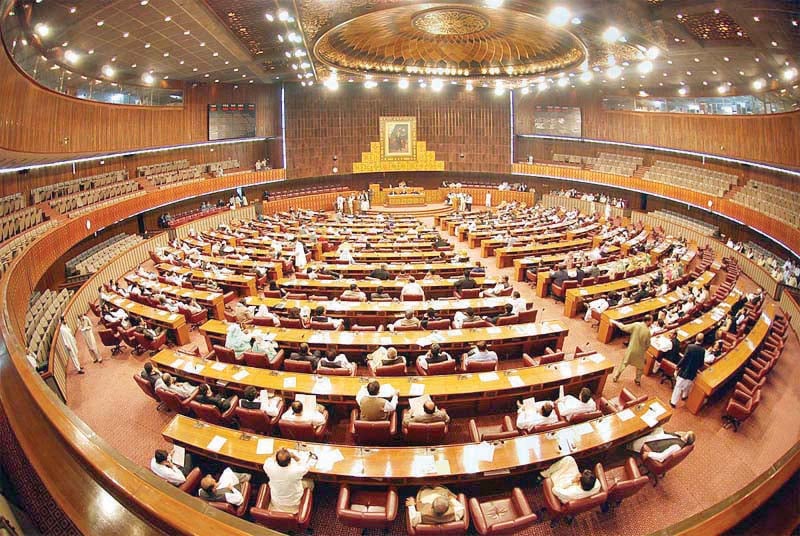 National Assembly Reveals Data on Highly Educated Pakistanis Going Abroad