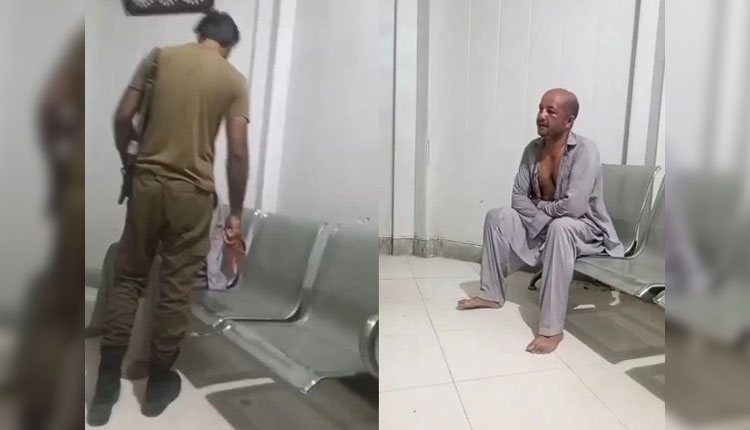 راولپنڈی: گوجر خان تھانے میں شہری کو جوتا مارنے کی ویڈیو وائرل، کانسٹیبل معطل