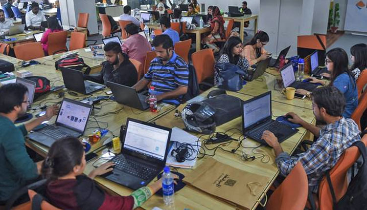 پاکستانی فری لانسرز کی آمدن 2.5 ارب ڈالر سے تجاوز کرنے کا امکان