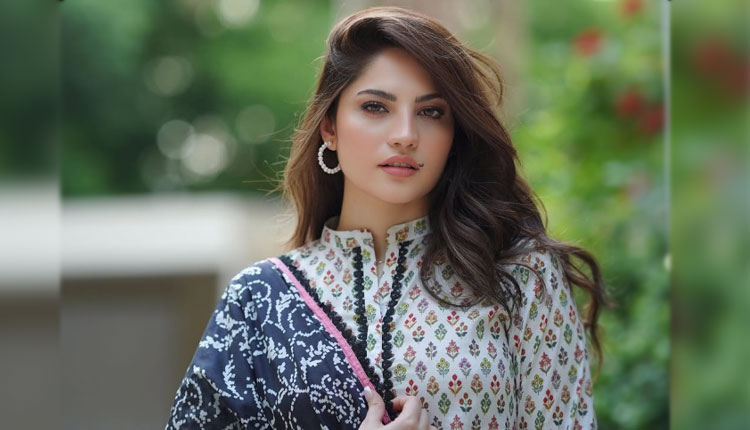 شوبز اداکارہ نیلم منیر کے ہاں بیٹے کی پیدائش