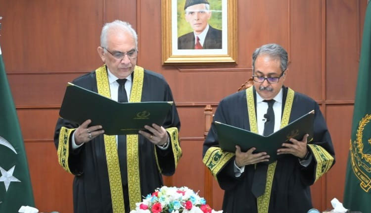 Justice Hassa Azhar Rizvi takes oath as acting CJ of FCC