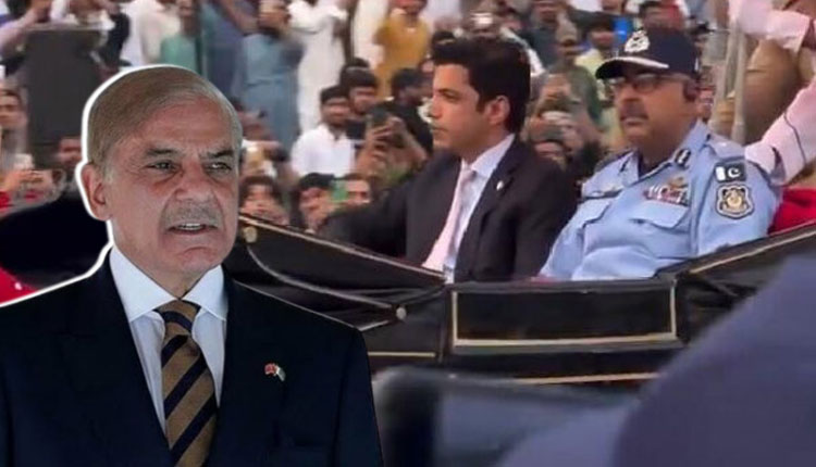 وزیراعظم کا 14 اگست کی سرکاری تقریب میں افسران کے طرزِ عمل پر سخت نوٹس